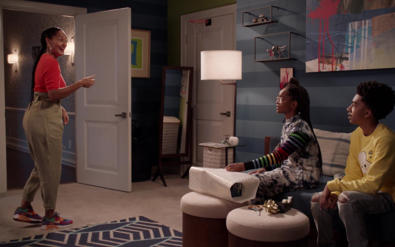 Tracee Ellis Ross Wears Nike Air Max 90 QS ‘Viotech' Colored Sneakers in Black-ish S07E06