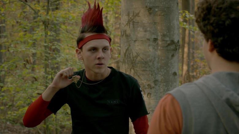 Vans Men's T-Shirt of Jacob Bertrand as Eli ‘Hawk' Moskowitz in Cobra Kai S02E07 (2)