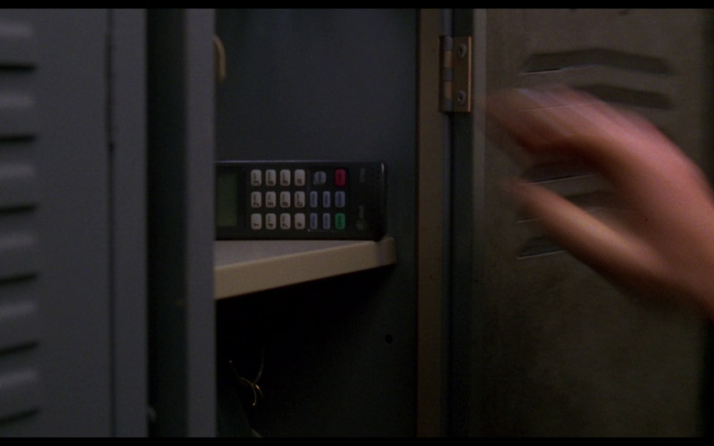 AT&T 3780 mobile phone in Ransom (1996)