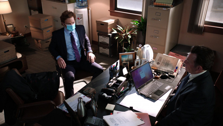 Acer Laptop in Chicago Med S06E04 In Search of Forgiveness, Not Permission (2021)