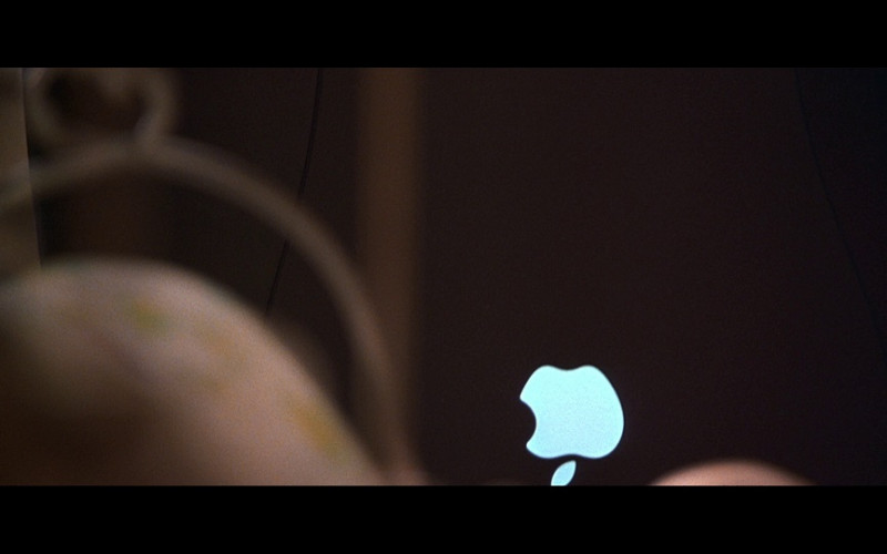 Apple Laptop in Don't Say a Word (2001)