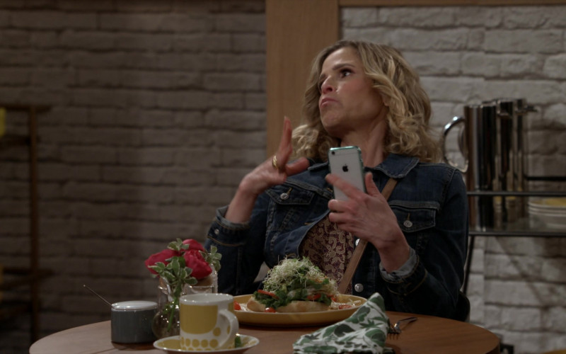Apple iPhone Smartphone Used by Kyra Sedgwick as Jean Raines in Call Your Mother S01E02 Distressed Jean (2021)