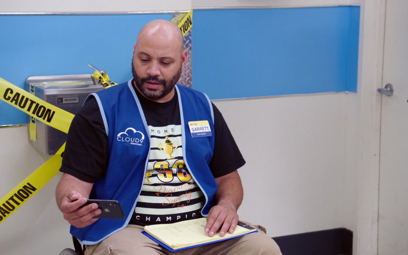 Apple iPhone Smartphone of Colton Dunn as Garrett McNeil in Superstore S06E05