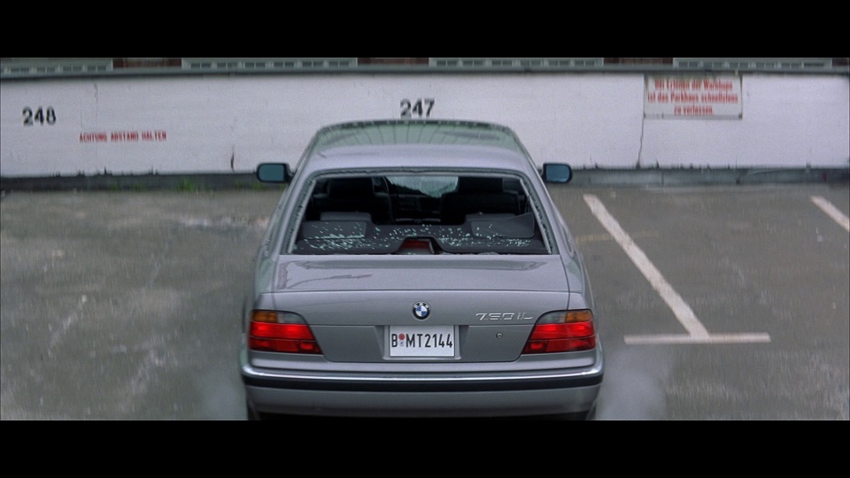 BMW-750iL-Car-in-Tomorrow-Never-Dies-2.jpg