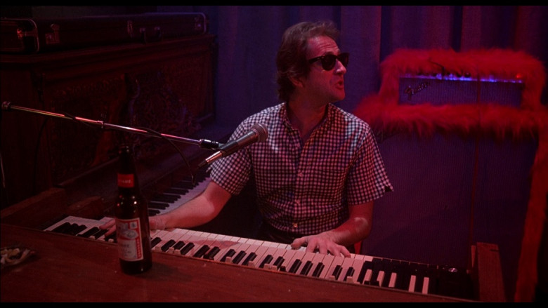 Budweiser beer bottle in The Blues Brothers (1980)