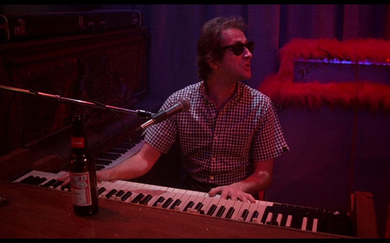 Budweiser beer bottle in The Blues Brothers (1980)