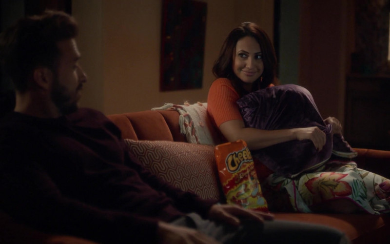 Cheetos Snack in Grown-ish S03E10 Hard Place (2021)