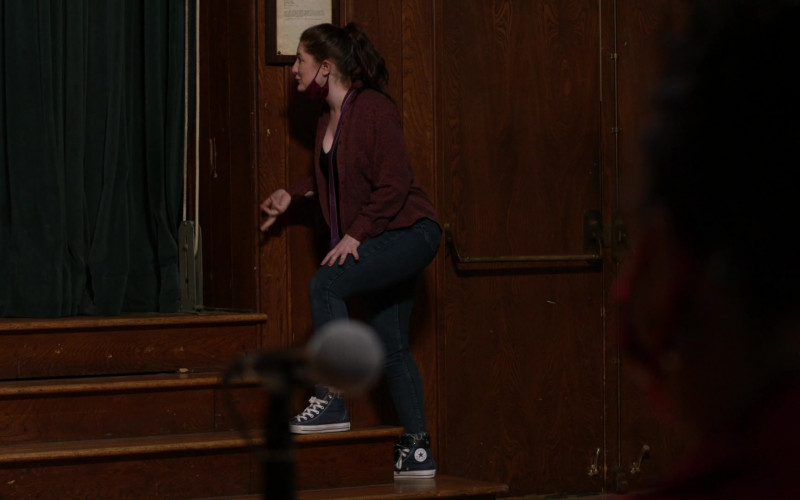 Converse HiTop Shoes of Emma Kenney as Debbie Gallagher in Shameless S11E04 (1)