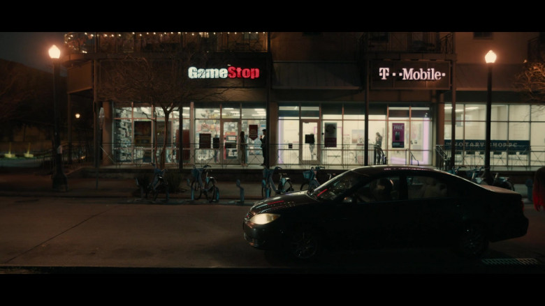 GameStop and T-Mobile Stores in Your Honor S01E06 Part Six (2021)