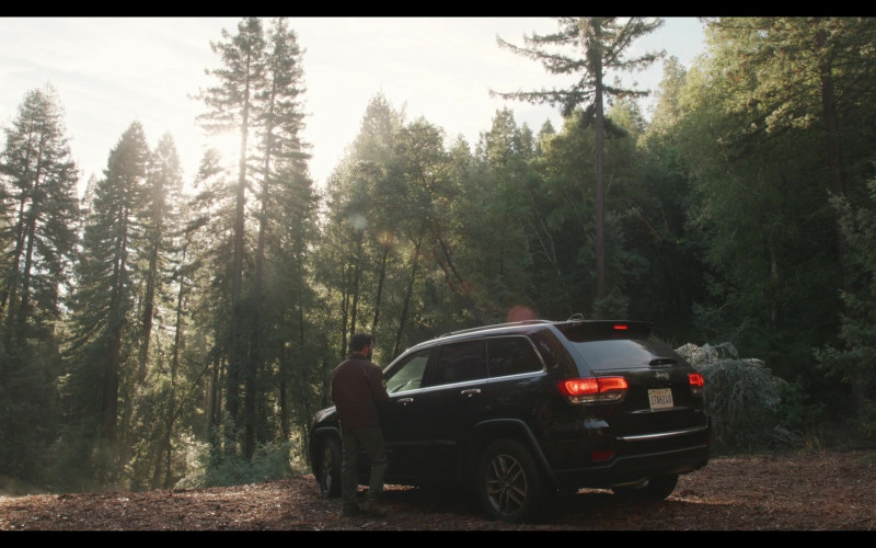 Jeep Grand Cherokee SUV in Everyone Is Doing Great S01E06 What Are You Afraid Of (2021)