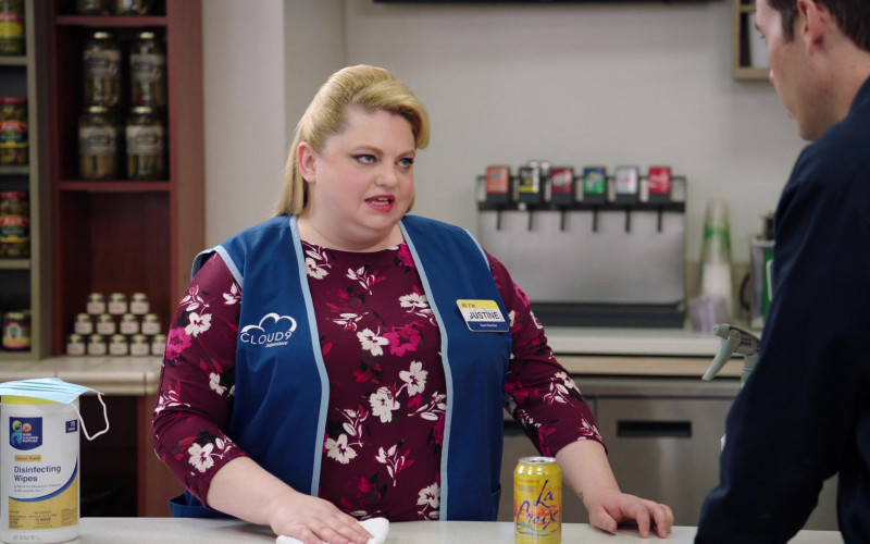 Lacroix Water Can of Kelly Schumann as Justine in Superstore S06E07 The Trough (2021)