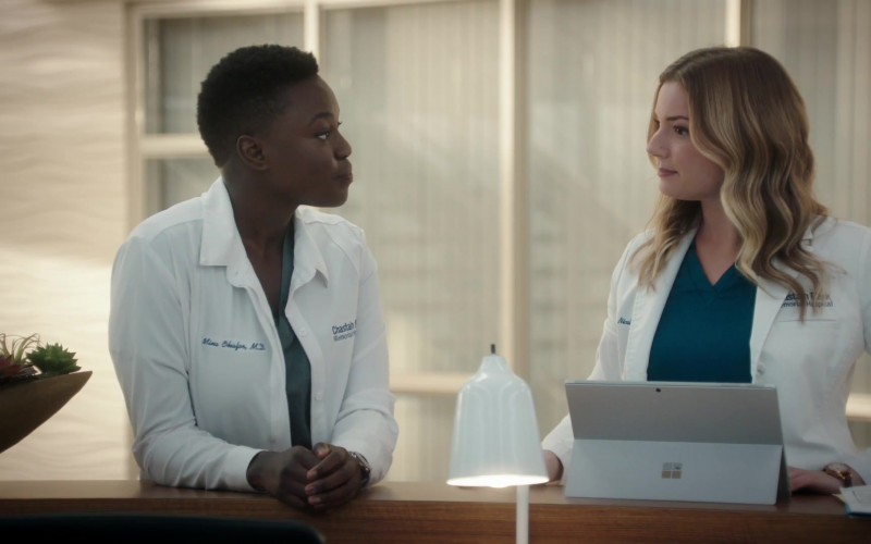 Microsoft Surface Tablet Used by Emily VanCamp as Nicolette ‘Nic' Nevin in The Resident S04E03 (4)