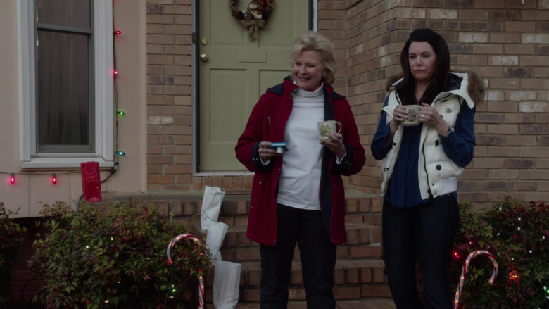 Moncler Women's White Vest of Lauren Graham as Luann Mitchler in A Merry Friggin' Christmas (2)