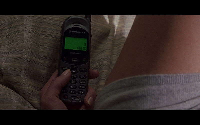 Motorola Timeport mobile phone in Don't Say a Word (2001)