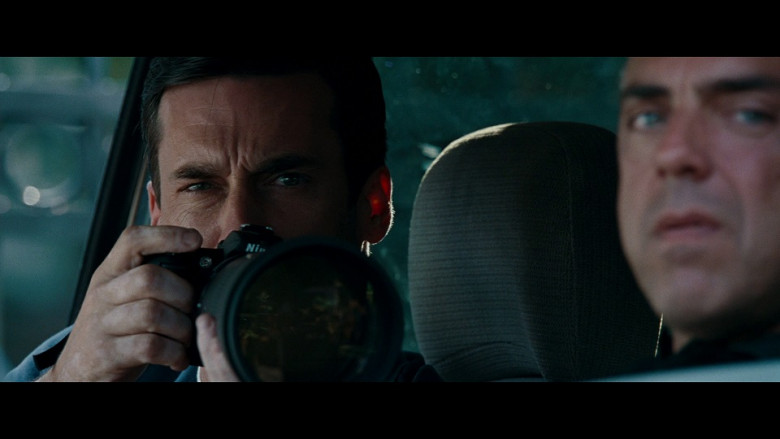 Nikon Camera of Jon Hamm as FBI Special Agent Adam Frawley in The Town (2010)