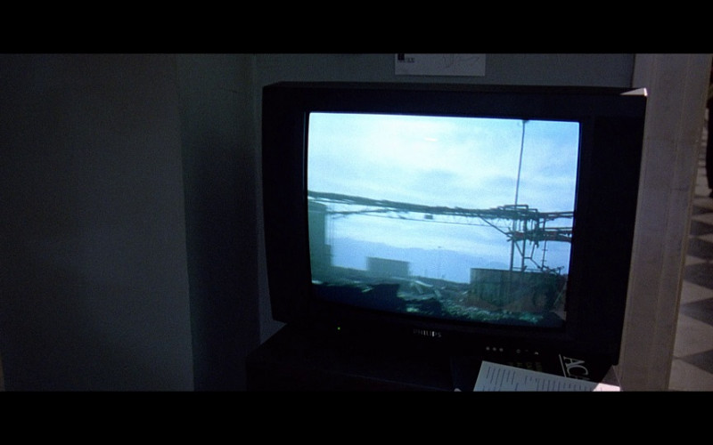 Philips TV in The Peacemaker (1997)