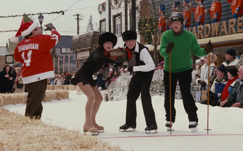 Reebok Detroit Red Wings Ice Hockey Team Jersey of Danny DeVito as Buddy Hall in Deck the Halls (1)