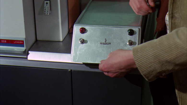 Siemens System 4004 Computer in Willy Wonka & the Chocolate Factory Movie (3)