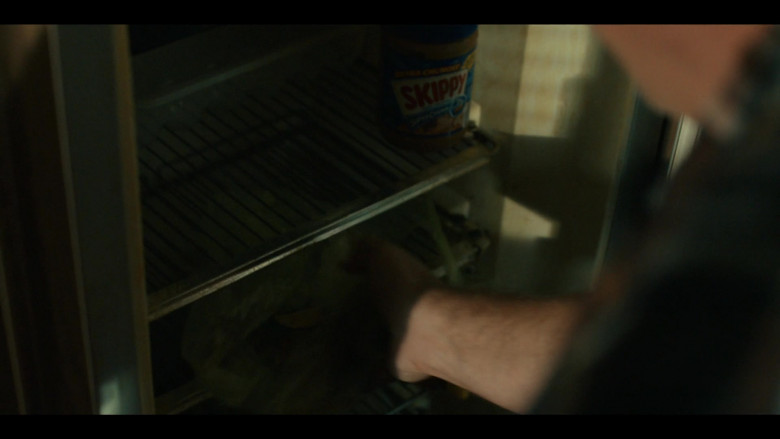 Skippy Peanut Butter in Coyote S01E01 Call of the Void (2021)