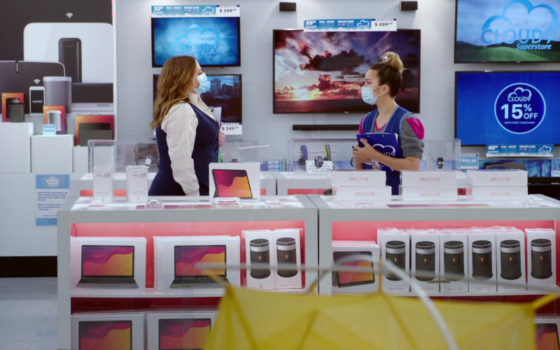 Sonos Speakers in Superstore S06E07 The Trough (2021)