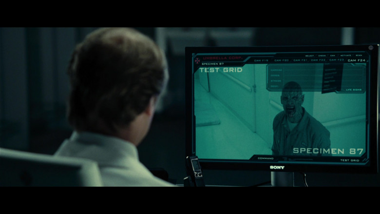 Sony Computer Monitor of Iain Glen as Dr. Alexander Isaacs in Resident Evil Extinction (4)