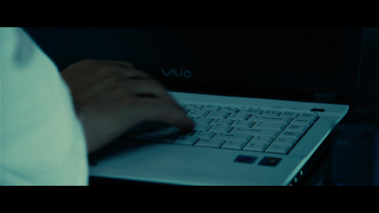 Sony Vaio Laptops of Iain Glen as Dr. Alexander Isaacs in Resident Evil Extinction (2)