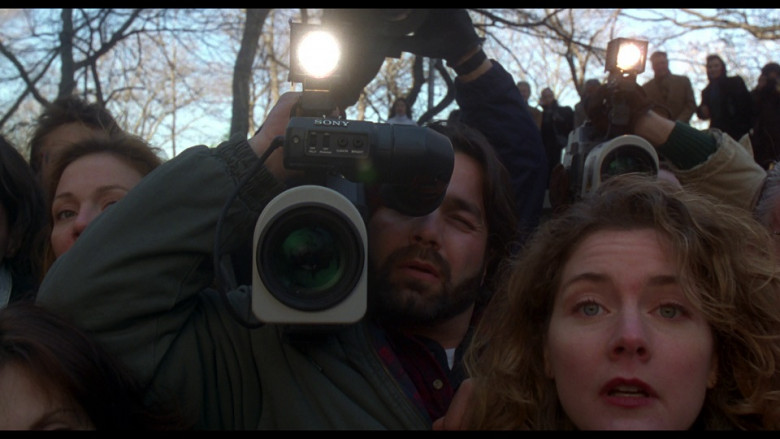 Sony Video Camera in Ransom (1996)