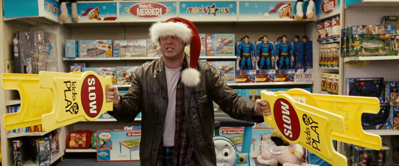 Toys R Us Store in Fred Claus (2007)