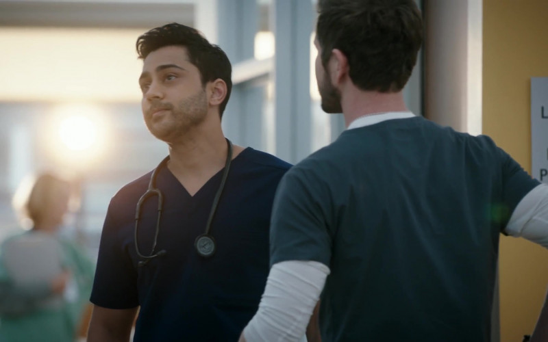 3M Littmann Stethoscope Used by Manish Dayal as Devon Pravesh in The Resident S04E04 (2)