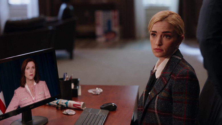 Acer Computer Monitor Used by Brianne Howey in Ginny & Georgia S01E08 (1)