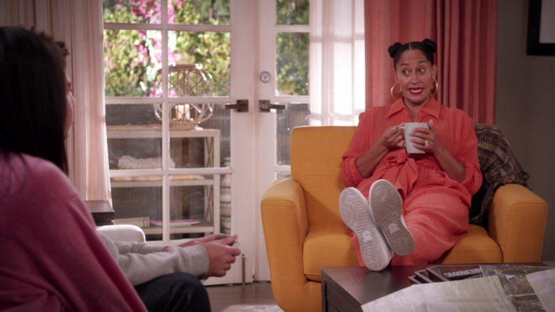 Adidas Women's Sneakers of Tracee Ellis Ross as Dr. Rainbow Bow Johnson in Black-ish S07E13