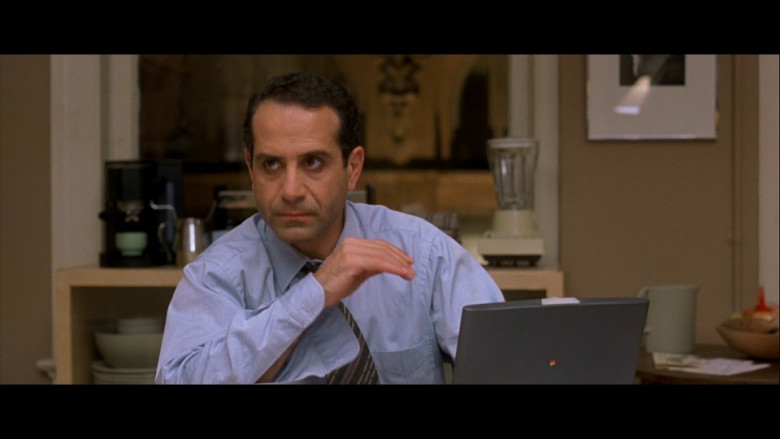 Apple Laptop of Tony Shalhoub as FBI Special Agent Frank Haddad in The Siege (1998)