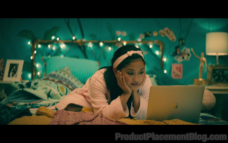 Apple MacBook Laptop of Lana Condor as Lara Jean ‘LJ' Song Covey in To All the Boys Always and Forever (2)