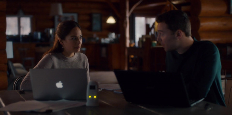 Apple MacBook Pro Laptop Used by Kristin Kreuk as Joanna Chang in Burden of Truth 04E05 (1)