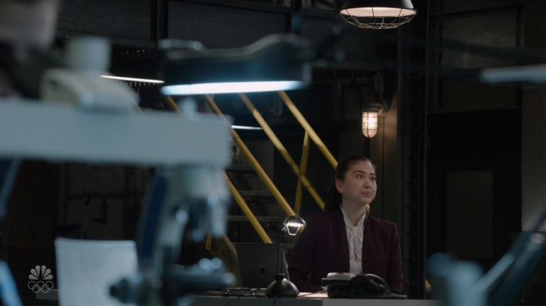 Apple MacBook Pro Laptop of Laura Sohn as Agent Alina Park in The Blacklist S08E07