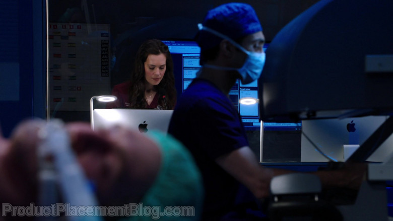 Apple iMac Computers in Chicago Med Season 6 Episode 7 TV Show (6)