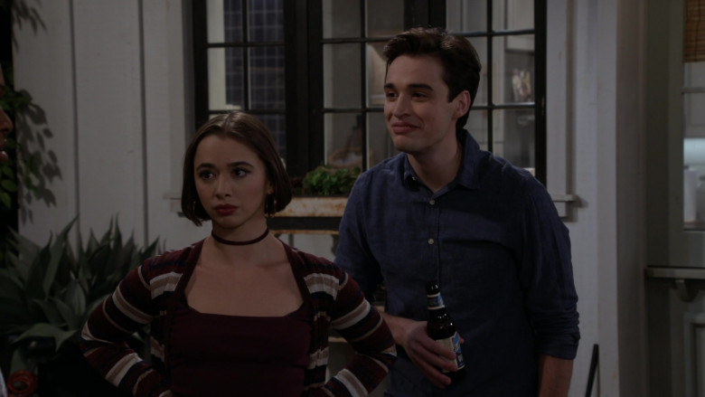Blue Moon Beer Enjoyed by Joey Bragg as Freddie Raines in Call Your Mother S01E06 (2)
