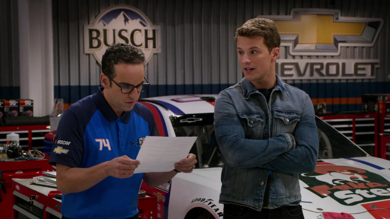 Busch Beer, Chevrolet, Goodyear in The Crew S01E08