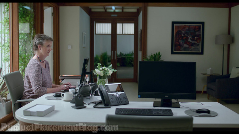 Dell Monitor and Cisco Phone in Behind Her Eyes S01E05 The Second Door (2021)