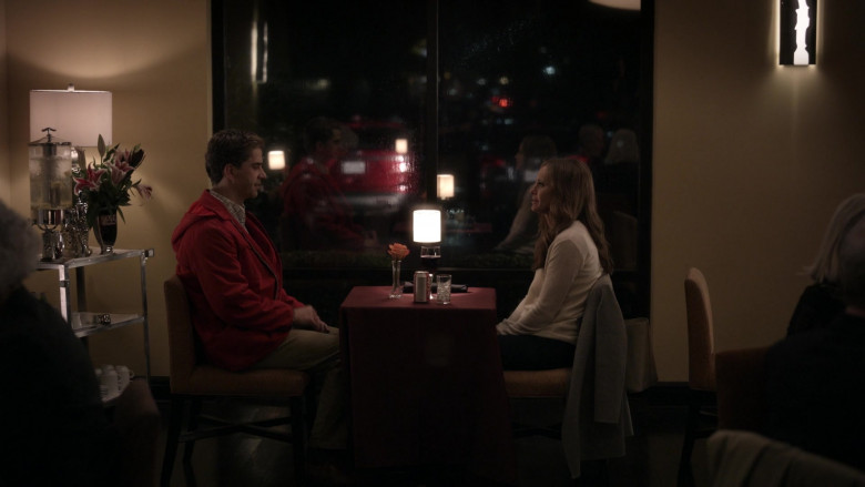Diet Coke Drink (on the table) of Amy Brenneman as Mary Barlow in Tell Me Your Secrets S01E04 (2)