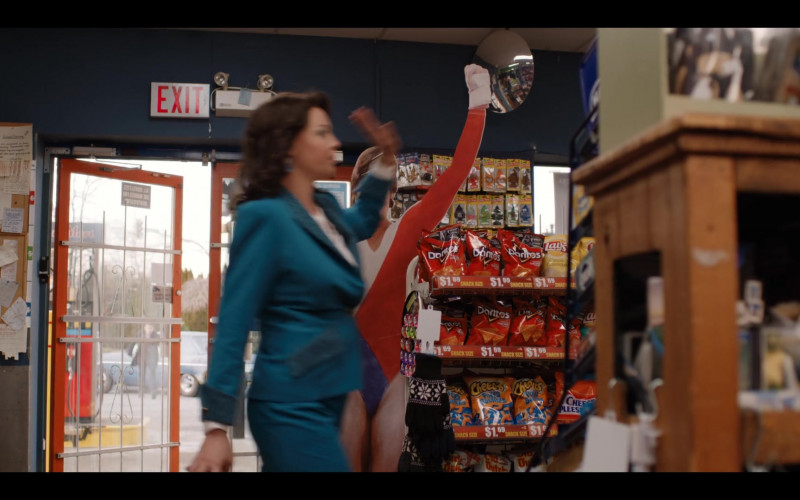 Doritos, Lay’s and Cheetos Snacks in Firefly Lane S01E07 (1)