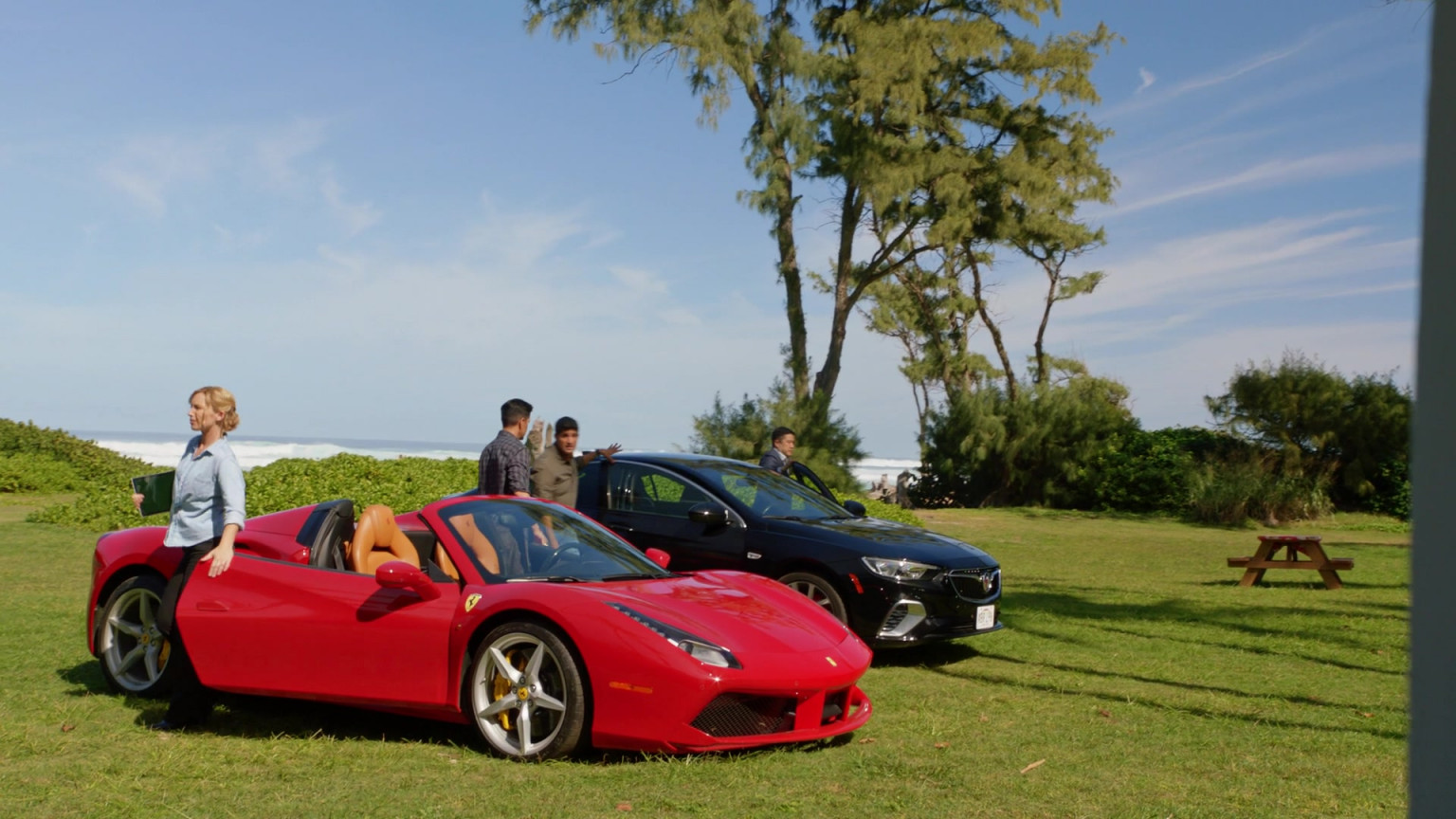 Ferrari 488 Spider Car In Magnum P.I. S03E07 "Killer On ...