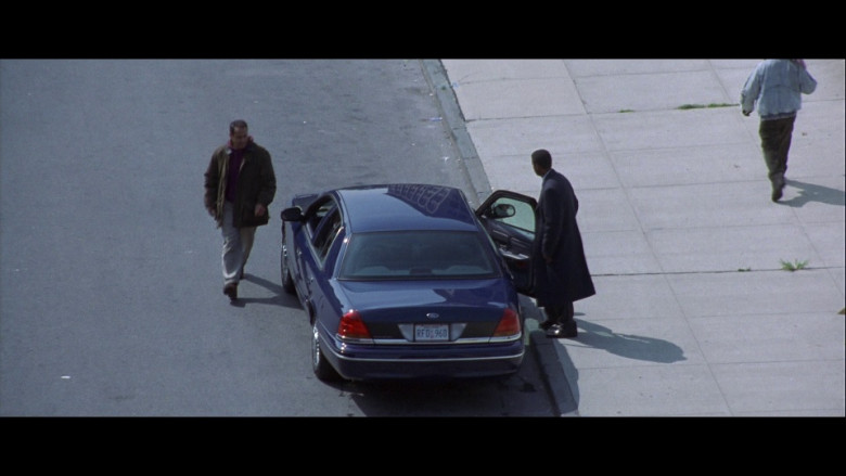 Ford Crown Victoria Car in The Siege (1998)