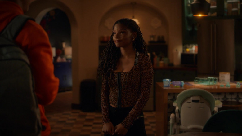 I Am Gia Top of Halle Bailey as Sky Forster in Grown-ish S03E14 Know Yourself (2021)