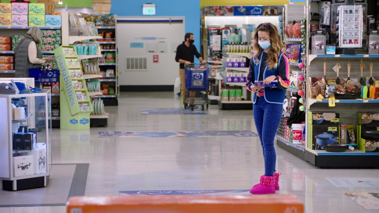 LaCroix, Mountain Dew, Pastabilities, Zippo, Lodge Cast Iron in Superstore S06E08 Ground Rules (2021)