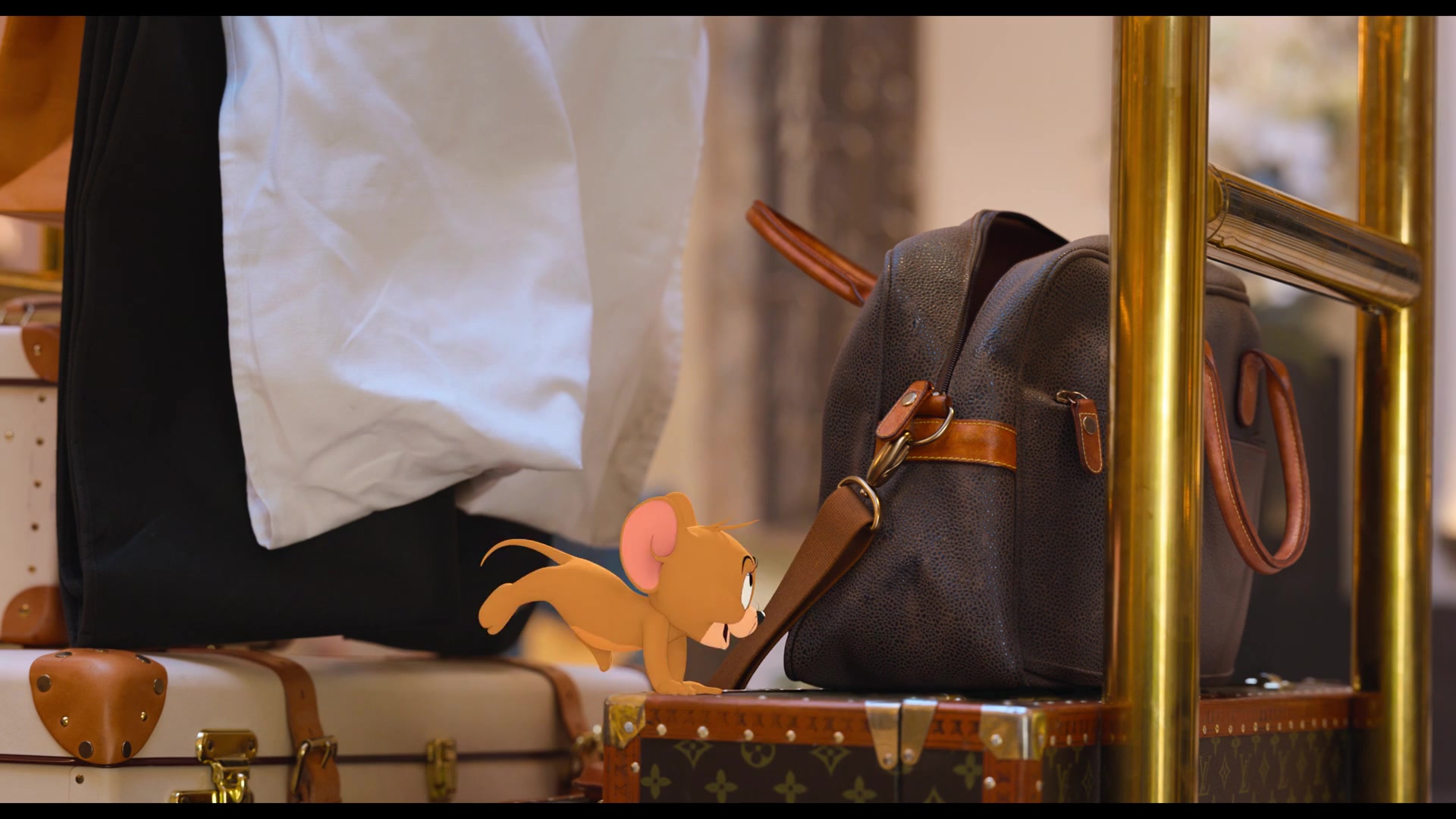 Louis Vuitton Luggage In Tom And Jerry (2021)