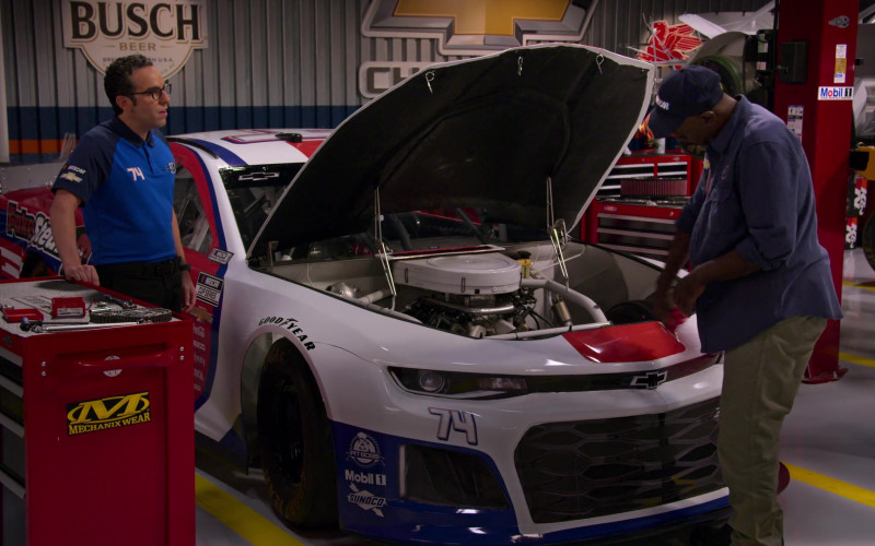 Mechanix Wear, Busch Sign, Goodyear, Pit Boss, Mobil 1, Sunoco and Chevrolet Car in The Crew S01E08