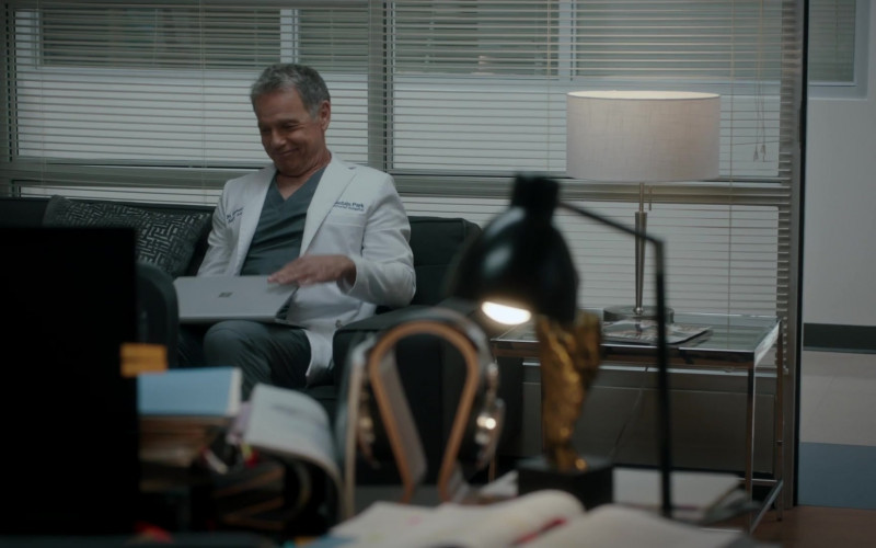 Microsoft Surface Laptop Used by Bruce Greenwood as Randolph Bell in The Resident S04E04 (3)