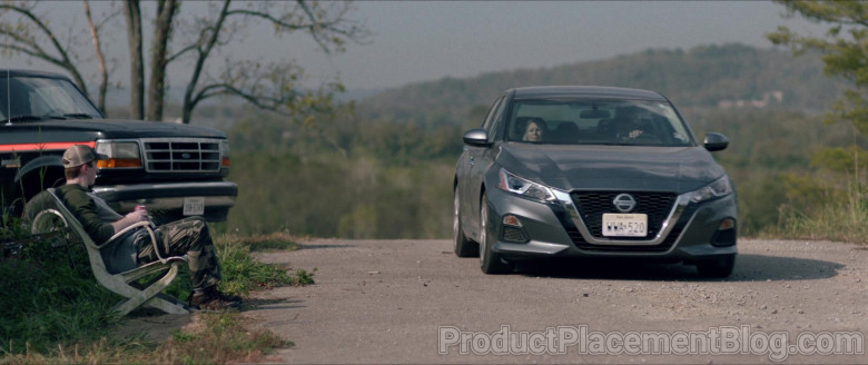 Nissan Altima Car of Matthew Modine as Scott in Wrong Turn (2021)
