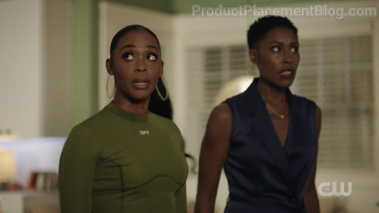 Off-White Women's Green Top of Nafessa Williams as Anissa Peirce in Black Lightning S04E01 (3)